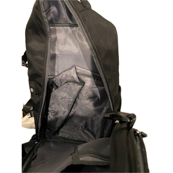 Target XL  Black Gray Padded Computer Backpack - Picture 4 of 5